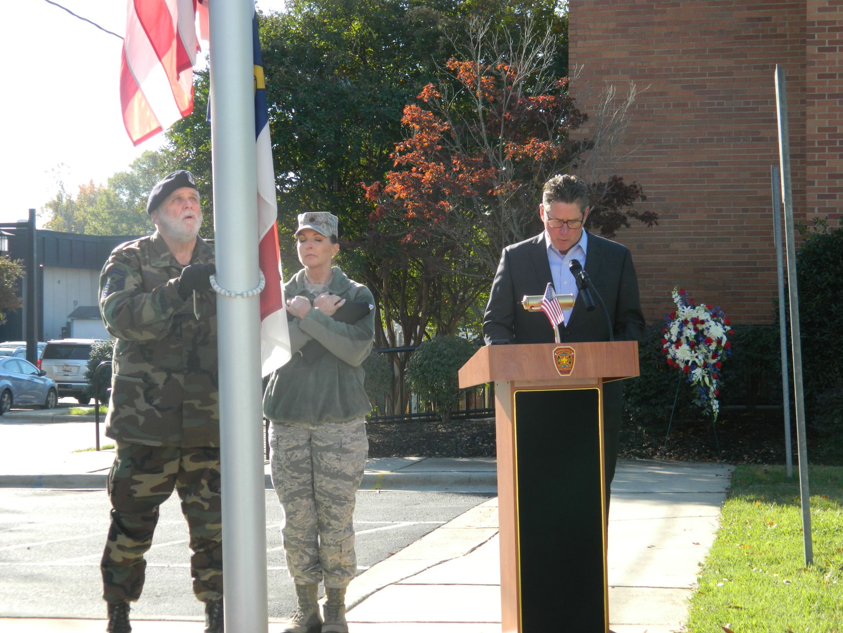 Flag ceremony for veterans (20).JPG